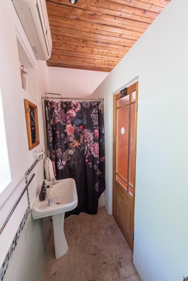 Leo Guest House Робертсон Экстерьер фото
